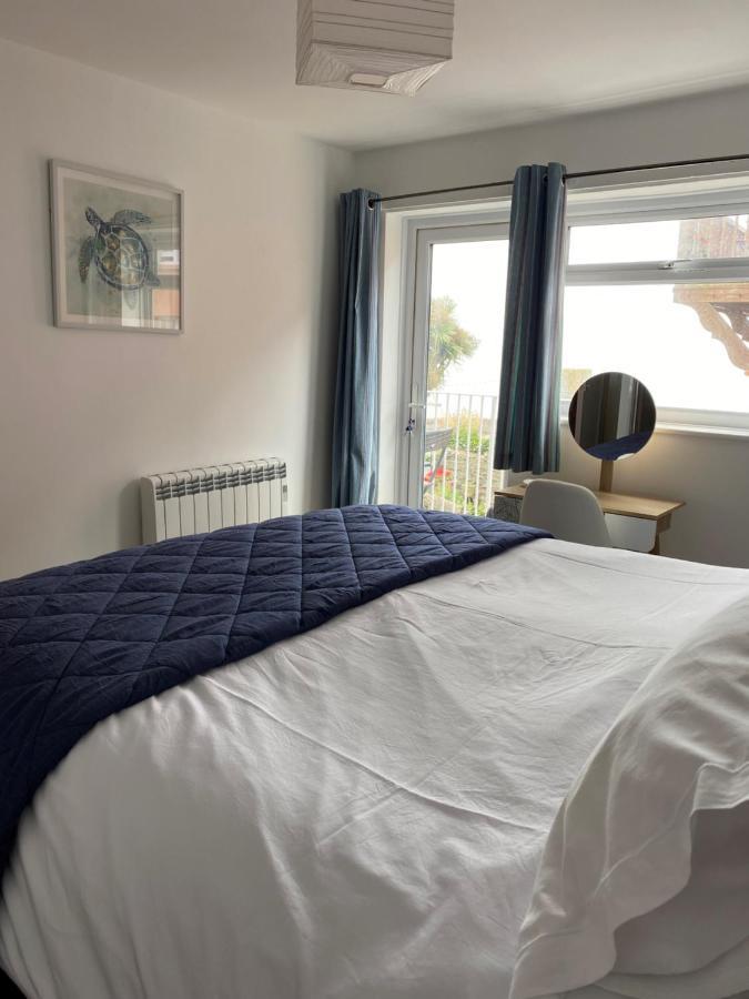 Vitamin Sea With A Sea View And Parking Lyme Regis Eksteriør bilde