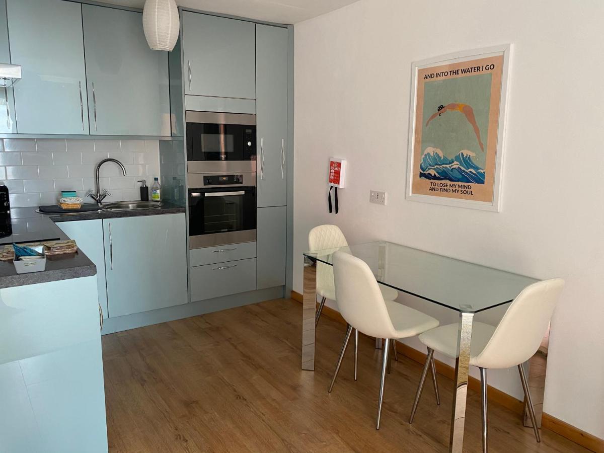 Vitamin Sea With A Sea View And Parking Lyme Regis Eksteriør bilde